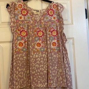 Savanna Jane size 1x. Pink leopard blouse with embroider
